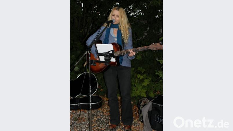 Der Antikriegstag wurde musikalisch von Tanja Rotsch begleitet. Bild: pko