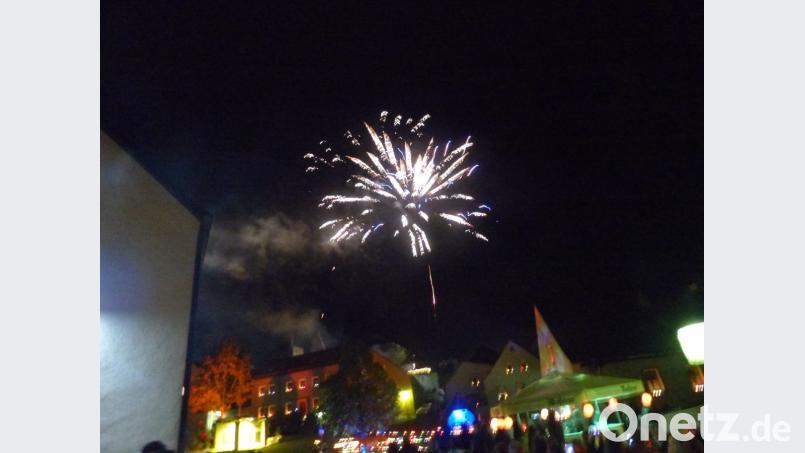Ein Feuerwerk ist Schluss- und Höhepunkt des Abends. Bild: sl