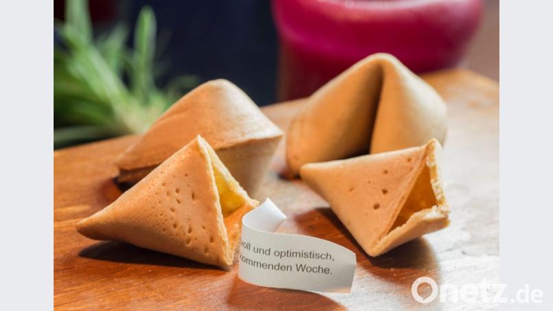 Gehören Sie zu den Menschen, die Glückskeks-Sprüche tagelang mit sich herumschleppen – in der Meinung, der Text hätte tatsächlich etwas zu bedeuten? Bild: goldencow_images – stock.adobe.com