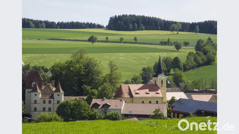 Um 10 Uhr findet ein evangelischer Sonntagsgottesdienst in St. Jakobus in Wildenreuth statt. Bild: Archivbild: Stefan Gruber