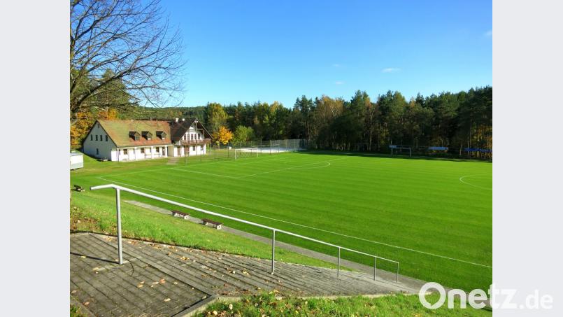 Darauf arbeitet die DJK Seugast seit zwei Wochen hin: die erste Bundesliga-Arena in der Oberpfalz Bild: exb