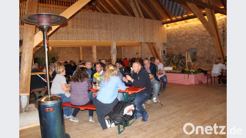 Gut besucht war das erste Weinfest des OGV.. Bild: exb
