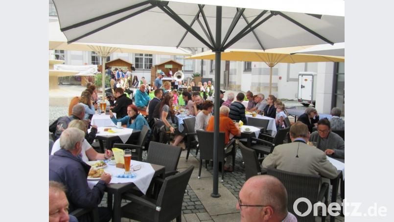 Viele Besucher kamen zur Feier des 10-jährigen Bestehens des klösterlichen Gästehauses St. Joseph. Bild: kgg