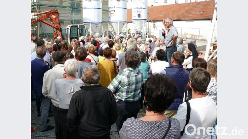 Viele Interessierte informierten sich am &quot;Tag des offenen Denkmals&quot; über die Sanierungsarbeiten im Mühlenviertel-Areal des Klosters. Bild: kgg