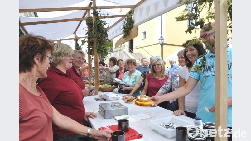 Beim Regionalmarkt in Tännesberg bleiben keine Wünsche offen. Bild: es