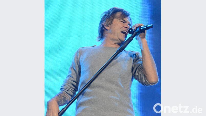 Nach seinem Hörsturz präsentiert sich Campino, Frontmann der „Toten Hosen“, in Bayreuth wieder in Höchstform. Bild: Helmut Kunz