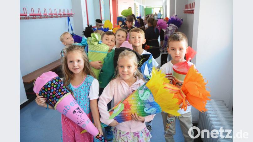 Die Abc-Schützen an der Rehbühlschule in Weiden interessiert der Streit im Landtag wenig Bild: gsb