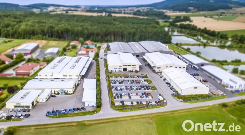 Das Jubiläum der Firma Quadrus nimmt die Gemeinde zum Anlass für eine große Gewerbeschau am Samstag mit 34 Ausstellern. Bild: ral