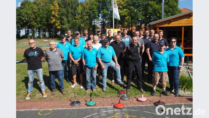 Beim Stockerturnier des Wintersportvereins steht neben dem Wettkampf vor allem die Freude am Stocken in der Gemeinschaft im Vordergrund. Bild: gz