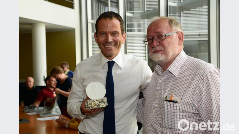 Musik in der bayerischen Vertretung, dann sichtbar vor dem Reichstag. Bild: bey