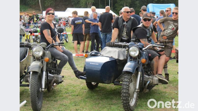 Auch so manche "Motorrad-Braut" mischte sich unter die Biker. Bild: kö