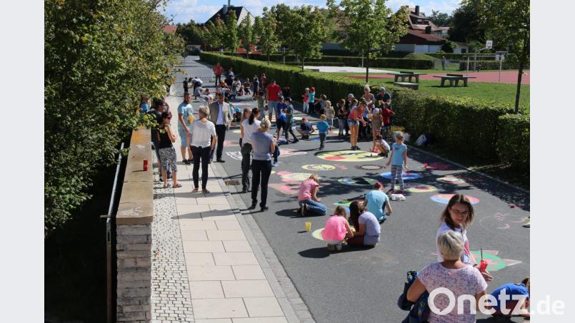 Die Emojis sollen einen sicheren Start ins Schuljahr garantieren. Bild: sne