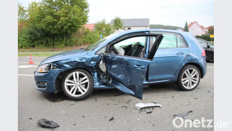 An beiden Autos entstand Totalschaden. Bild: jma