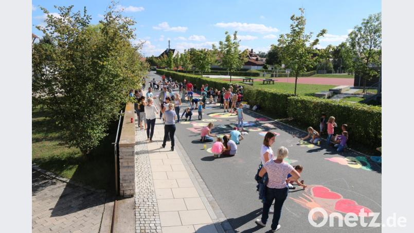 Die Emojis sollen einen sicheren Start ins Schuljahr garantieren. Bild: sne