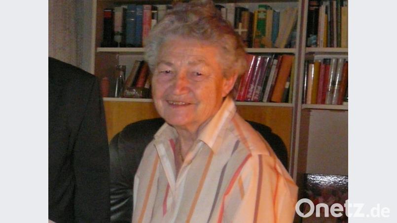 Schirmitz trauert um die ehemalige Schulleiterin Sophie Schikora. Sie ist 86-jährig verstorben. Als Autorin des "Schirmitzer Heimatliedes" hat sie sich in den Annalen der Gemeinde verewigt. Bild: du