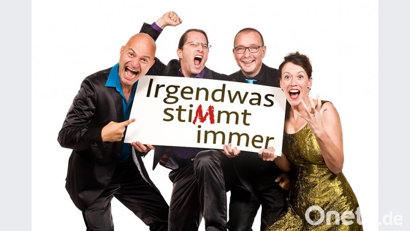 Alice Köfer, Dieter Behrens, Bernhard Leube springen mit ihrem multi-Tasten-fähigen Pianisten Matthias Behrsing liebevoll durch die Musikgeschichte und fusionieren in ohrenberaubendem Tempo alles, was Rang und Namen hat. Bild: Thomas Nitz