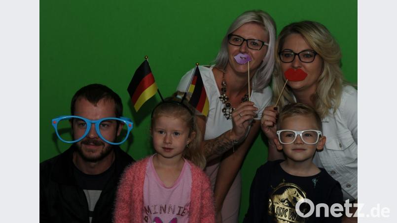 Und lächeln: Nicht nur Kinder hatten ihren Spaß, sondern auch die Erwachsenen in der Snapp-Boxx. Oberpfalz-Medien hat die Reihe „Klein-Kinder-Kino“ im Amberger Cineplex präsentiert. Bild: gf