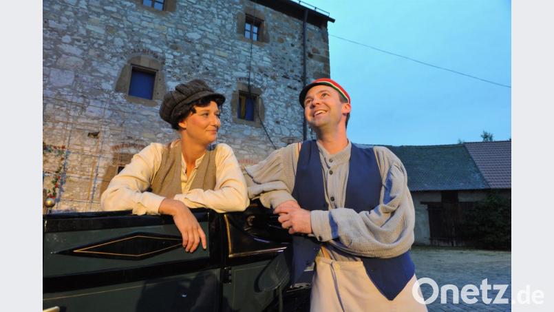 Bei den Vilsecker Burgfestspielen glänzten in den Hauptrollen Barbara Trottmann als Lola Montez und Patrik Götz als Elias Peißner. Bild: Jochen Schwab