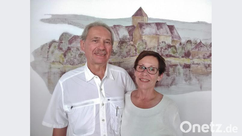 Bei seinem Besuch in Vilseck stellte Friedemann Peißner, hier mit Ehefrau Margit, fest, dass seine Ahnen im Theaterstück „Lola Montez – die falsche Spanierin“ zu neuem Leben erweckt wurden. Bild: rha