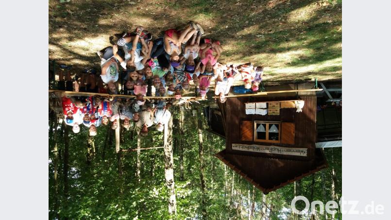 Die Gitarrengruppe beteiligte sich mit einem Tag im Wald am Poppenrichter Ferienprogramm. Bild: exb