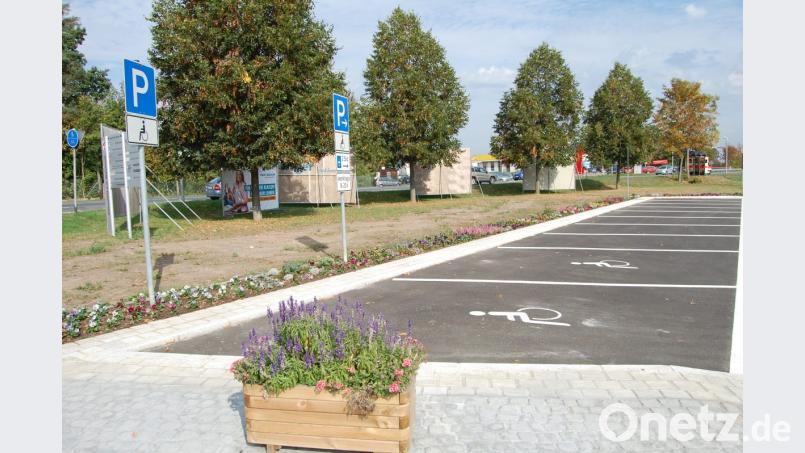 Der Großparkplatz in der Egerländerstraße wurde um zehn neue Parkplätze erweitert. Bild: sm
