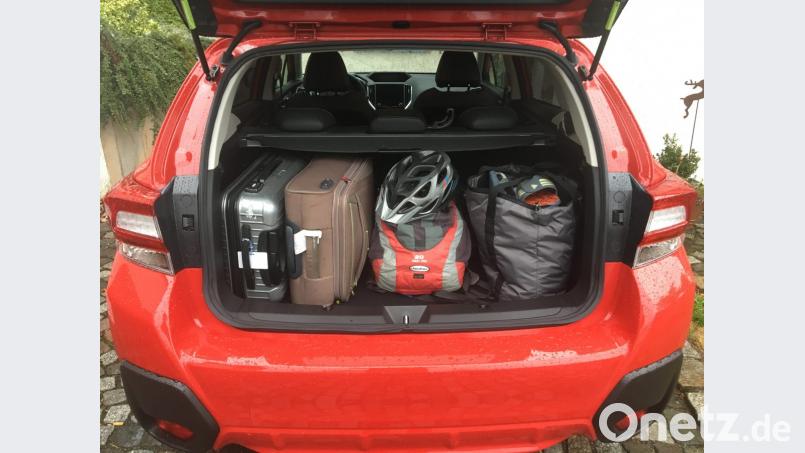 Der Kofferraum des Subaru XV fasst bis zu 1310 Liter. Das reicht auch für die Urlaubsreise der Familie. Bild: bz