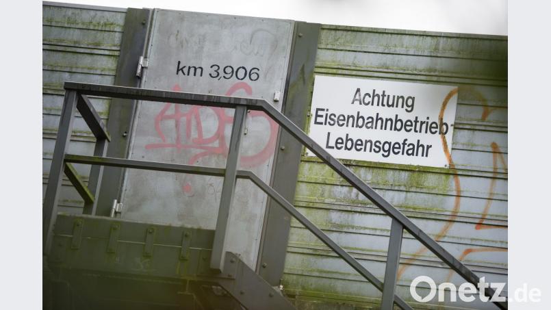 Eine Lärmschutzwand ist keine Augenweide. Bild: Sebastian Gollnow/dpa