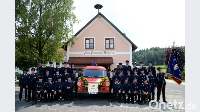 Das Feuerwehrauto feiert 50. Geburtstag – und ist immer noch im Einsatz. Bild: Hartl