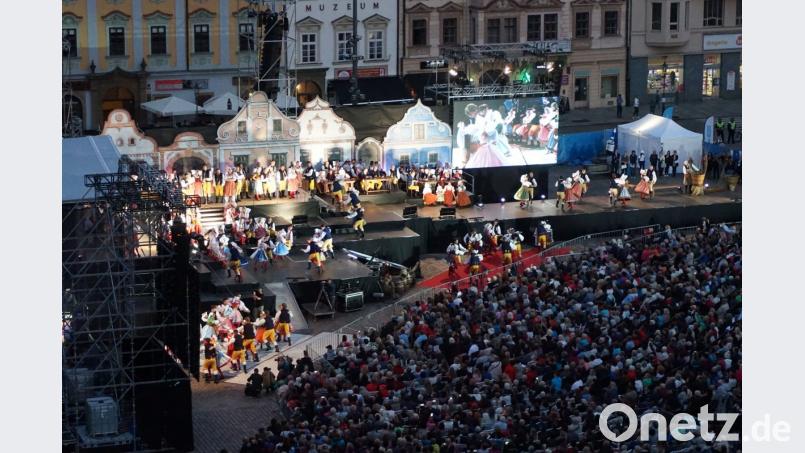 Phantastische Kulisse für die Oper "Verkaufte Braut" Bild: eib