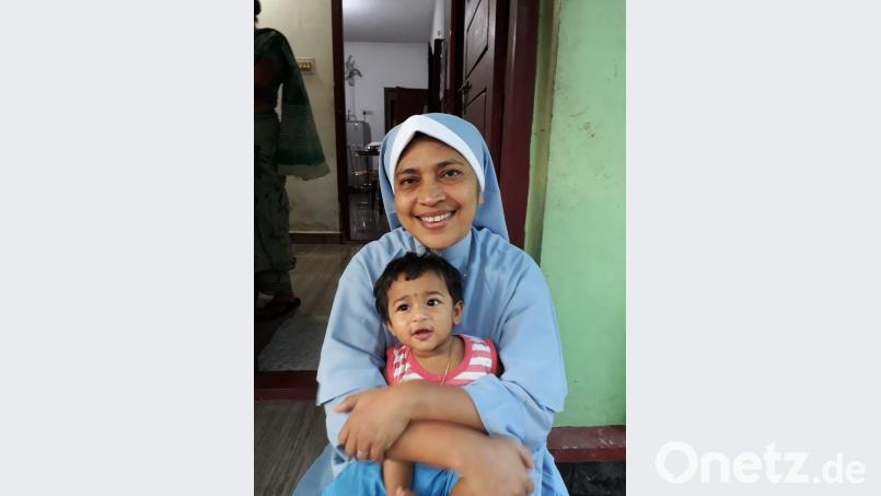 Schwester Sini Francis dankt jetzt schon den Teilnehmern des Fahrradtages. Bild: bkr