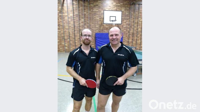 Günther Frank und Christian Goller vom SV Altenstadt sind Doppel-Stadtmeister. Bild: fir