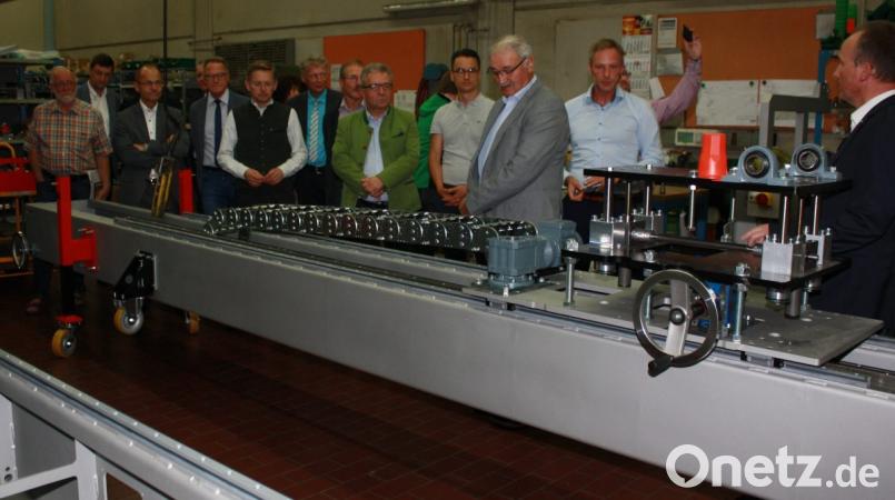 Die CSU-Kreistagsfraktion bei der Besichtigung der Firma Horn Glass Industries AG. Bild: lk