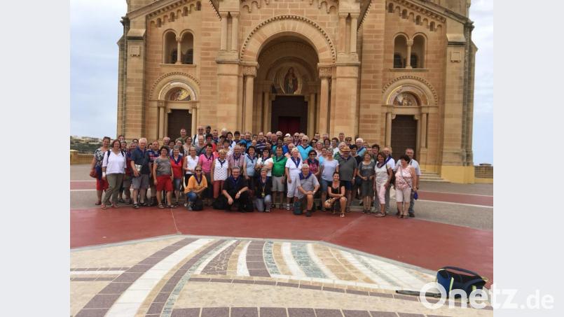 Die Pilgergruppe der Regensburger Diözesanfußwallfahrer ist unterwegs auf den Inseln Malta und Gozo. Dabei gibt es viel Historisches zu bestaunen. Bild: hzi
