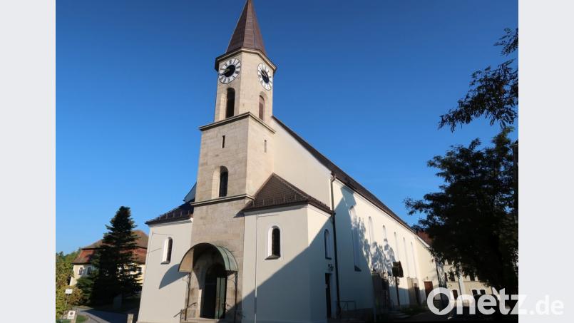 Nach dem Abschluss der Renovierungsarbeiten an der Pfarrkirche &quot;Maria Immaculata&quot; feiert die Pfarrgemeinde Friedenfels am 7. Oktober einen Dankgottesdienst mit Weihbischof Reinhard Pappenberger. Bild: bsc