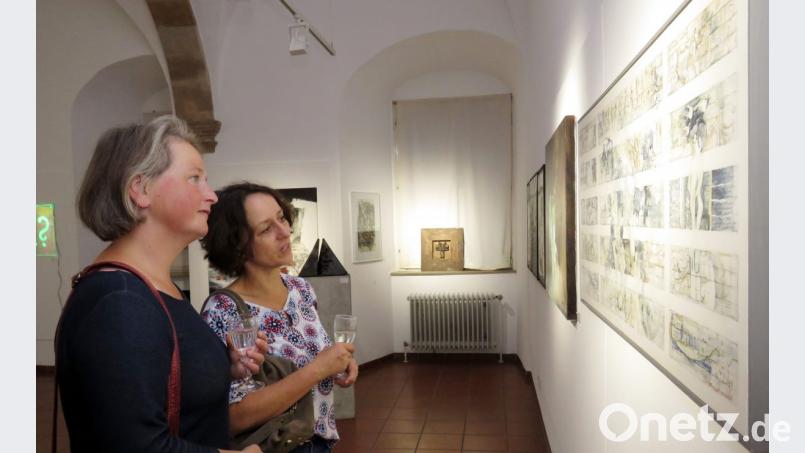 Die sehr gelungene Präsentation zeigt einen Querschnitt aus der Schaffenskraft der Weidener Künstlergilde. Bild: ubb