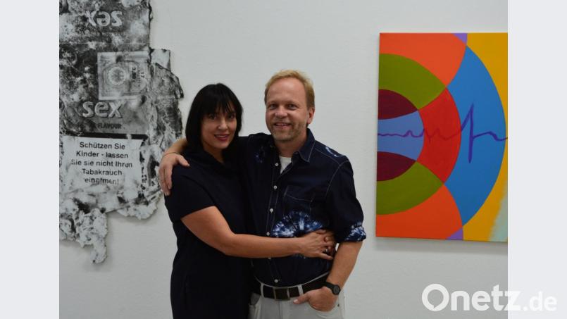 Das Künstlerpaar Anne Dreiss und Joachim Krieg präsentiert im Kulturstift in Amberg seine Werkschau mit Fotokunst, Grafik und Malerei. Zu sehen sind neue Arbeiten aus ihrem Atelier in Berlin und manches mehr. Bild: Karin Hegen