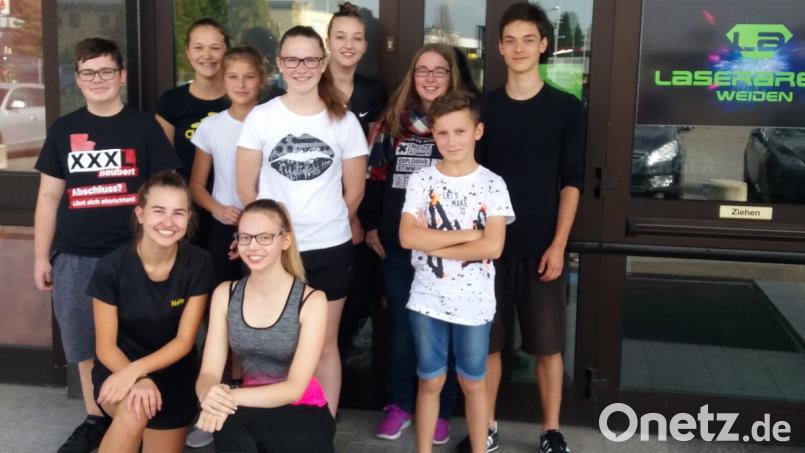 Viel Spaß haben die Jungmusikanten beim Lasertag in der Laserarena Weiden. Bild: jzk
