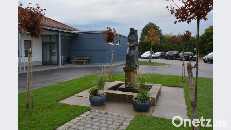 Die heilige Elisabeth ist der Schutzpatron der Stiftlandwerkstätten in Mitterteich, die morgen ihr 25-jähriges Bestehen feiert. Bild: jr