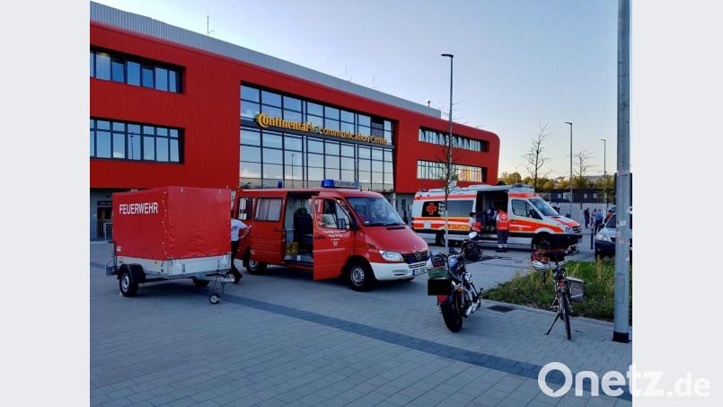 In der Conti-Arena findet eine Feuerwehr-Übung statt. Bild: Alexander Auer