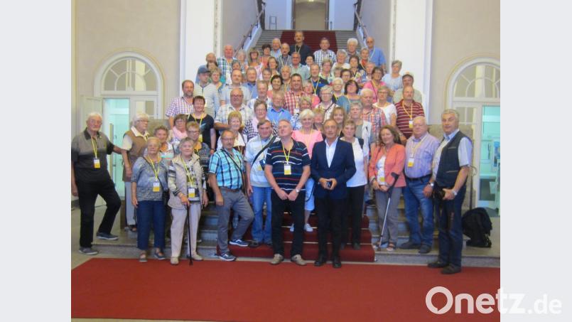 Die Wanderfreunde waren die letzte Besuchergruppe, die SPD-Landtagsabgeordneter Franz Schindler in den Bayerischen Landtag einlud. Bild: exb