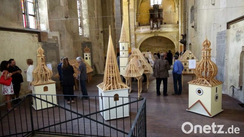 Besichtigung aller ausgestellten Modelle. Bild: gjb