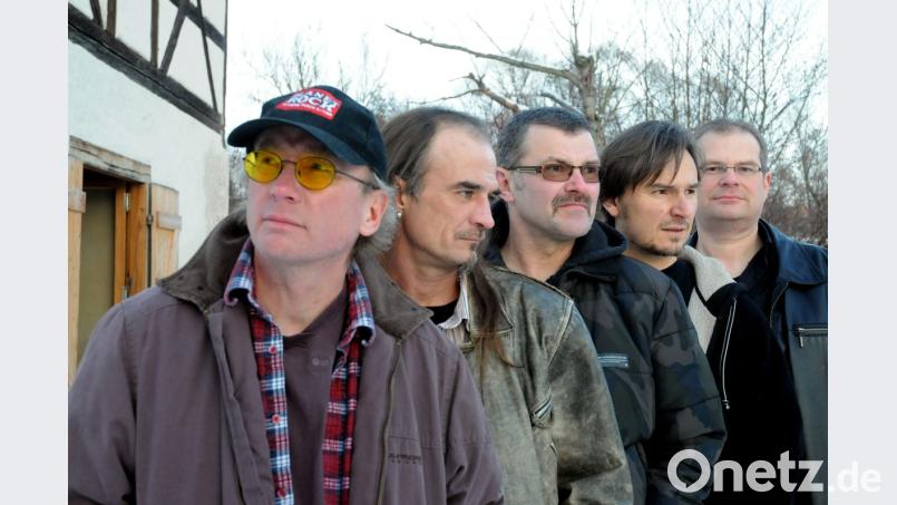 "Rising Storm" in der aktuellen Besetzung: von links Erich Forster, Buutz Richtmann, Mirtl Beutler, Stefan Puhane und Karsten Fischer. Bild: Gabi Schönberger