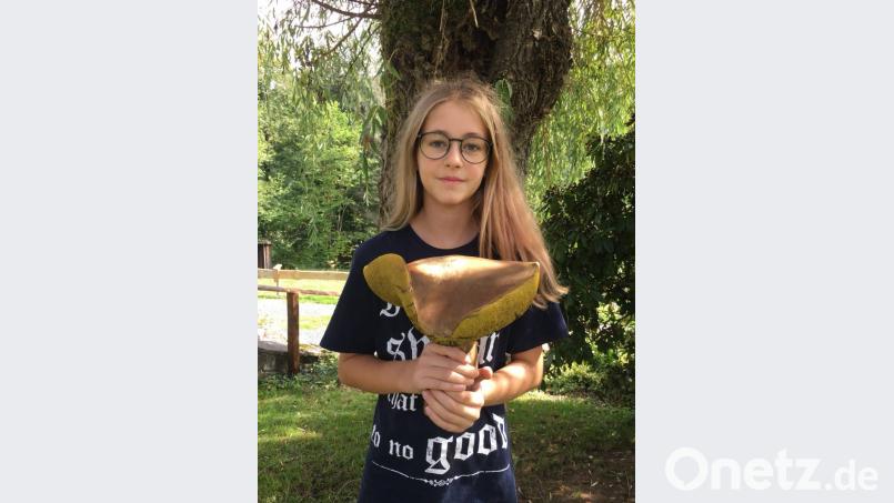 Die stolze Schwammerlfinderin Luisa Haase. Bild: pi