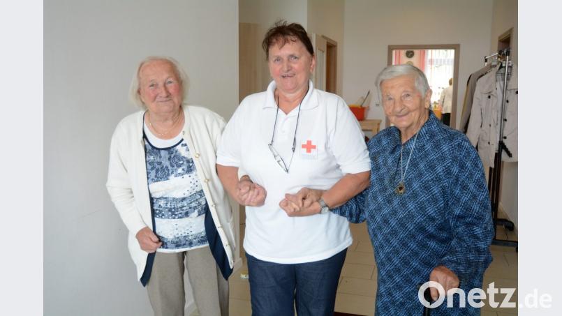 Seit 2008 bietet die BRK Bereitschaft Neustadt am Kulm das Café Zeitlos an: eine Demenzgruppe in den Räumen des Rotkreuzhauses. Bild: gsb