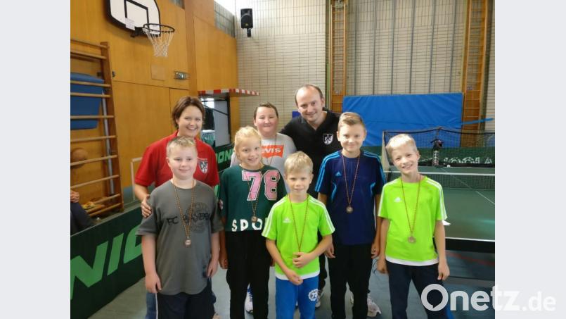 Die Kinder freuten sich über ihre Medaillen und Urkunden. Bild: exb