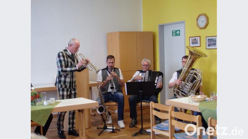 Neugirg und Houbous bei den Senioren Bild: wrt