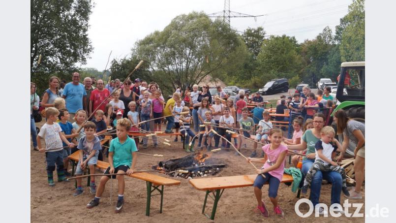 Das 9. Kartoffelfest der CSU bereitete Kindern und Erwachsenen wieder viel Spaß und Vergnügen. Es fand allerdings wegen des Wetterumschwungs ein vorzeitiges Ende. Bild: du