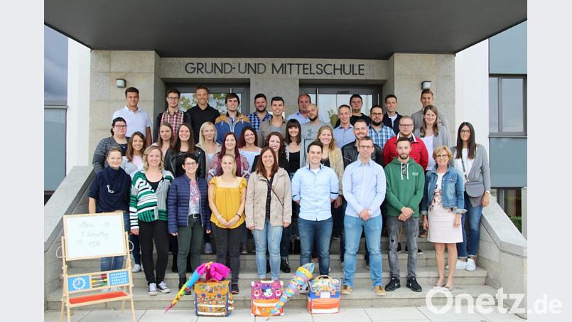 Die Grundschüler aus dem Einschulungsjahrgang 1998 treffen sich in Grafenwöhr. Bild: jma