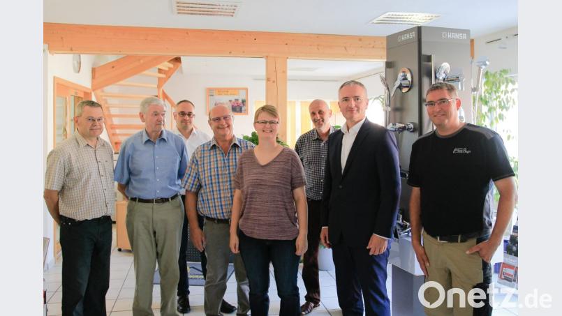 Von links Ludwig Rupprecht, Manfred Stefandl, Stefan Egerer, Siegfried Neukam, Birgit Neukam-Leißner, Herbert Appl, MdL Harald Schwartz, Jürgen Schüpferling. Bild: Büro MdL Dr. Harald Schwartz (Pia Regnet)