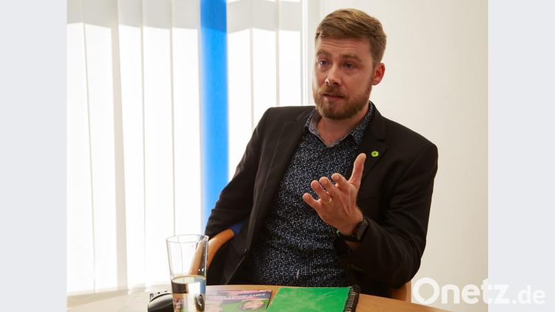 Benjamin Quaas aus Saltendorf (Stadt Teublitz) tritt als Landtags-Direktkandidat für Bündnis90/Die Grünen im Stimmkreis Schwandorf an. Bild: Hösamer